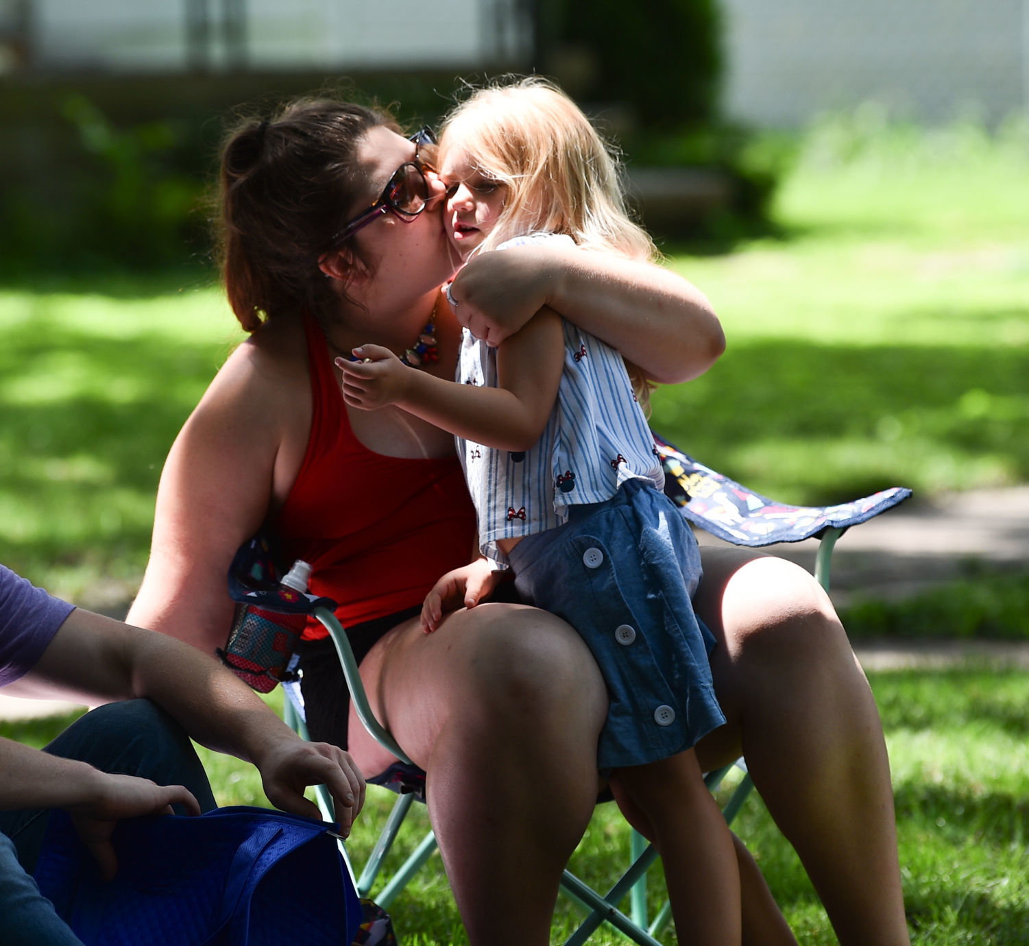 070519-mda-nws-em4thparade-003a.jpg